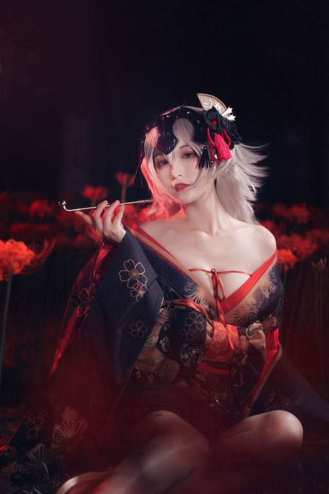 Mãn nhãn ngắm mỹ nhân Fate/Grand Order diện trang phục khoe vòng 1 hờ hững bên hoa bỉ ngạn - Hình 4