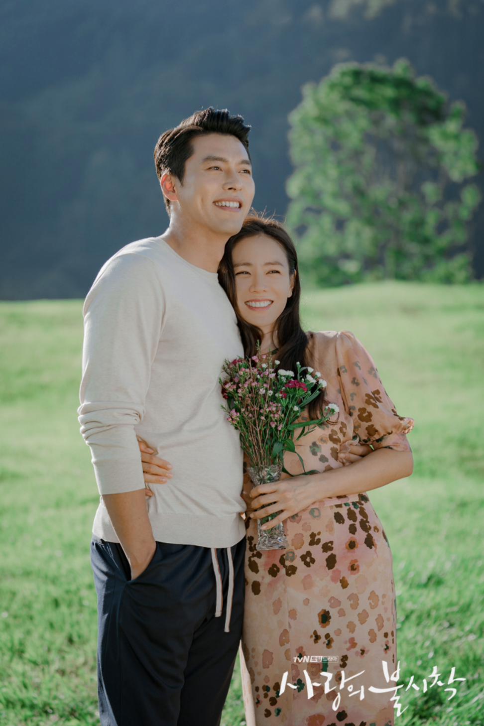 5 cặp sao ban đầu chối bỏ tin hẹn hò rồi lại xác nhận: Song-Song ly hôn nhanh chóng, còn lại đều hạnh phúc ngập tràn - Hình 2