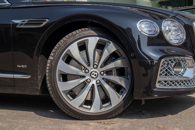 Biệt thự di động Bentley Flying Spur W12 First Edition giá hơn 25 tỷ đồng - Hình 5