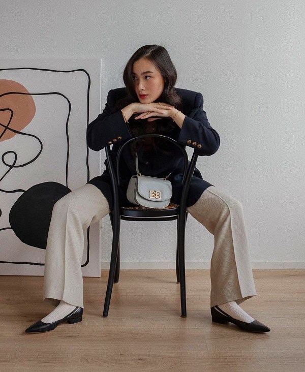Chân ngắn nhưng lại thích đi giày bệt, nàng sắm ngay những kiểu quần này để tránh bị dìm dáng - Hình 7