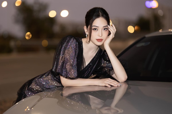 Hoàng Thùy Linh thay nguyên bộ sofa vì lũ hư hỏng - Hình 8