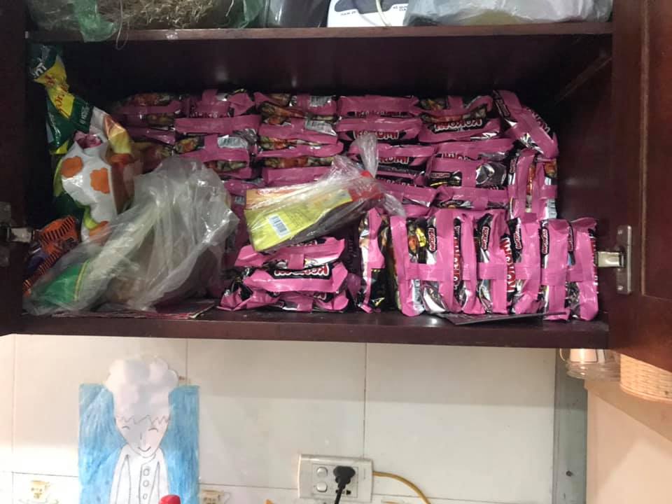 Học sinh chuẩn bị phòng chống Covid-19: Mua trữ lương thực, tìm lại các group học online, sẵn sàng cho mọi tình huống - Hình 1