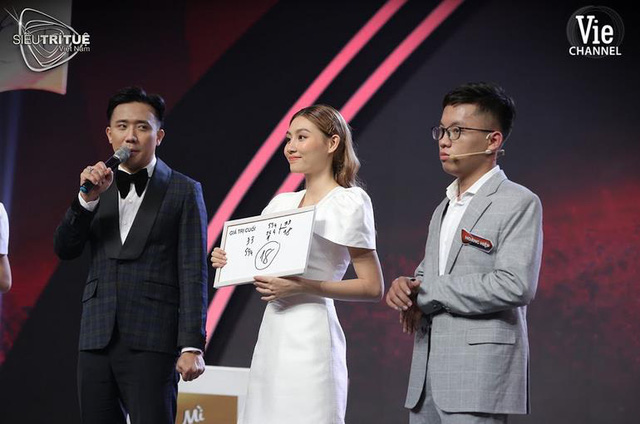 Màn đấu trí ngạt thở nhất Siêu Trí Tuệ Việt Nam: 3 chàng trai con nhà người ta này được xướng tên cho giải thưởng vinh danh 300 triệu đồng - Hình 2