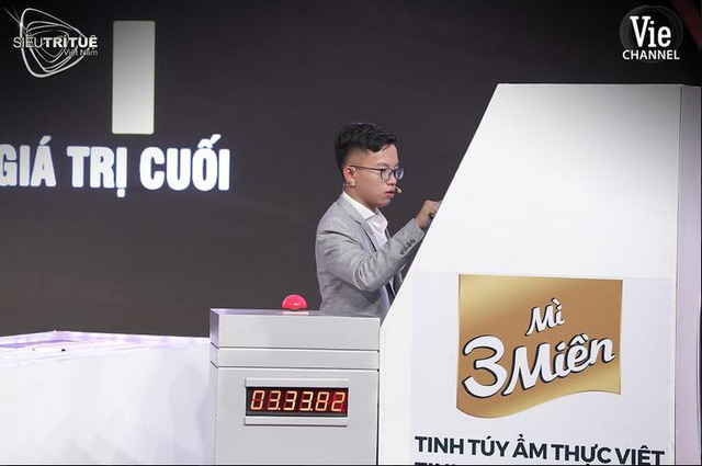 Màn đấu trí ngạt thở nhất Siêu Trí Tuệ Việt Nam: 3 chàng trai con nhà người ta này được xướng tên cho giải thưởng vinh danh 300 triệu đồng - Hình 1
