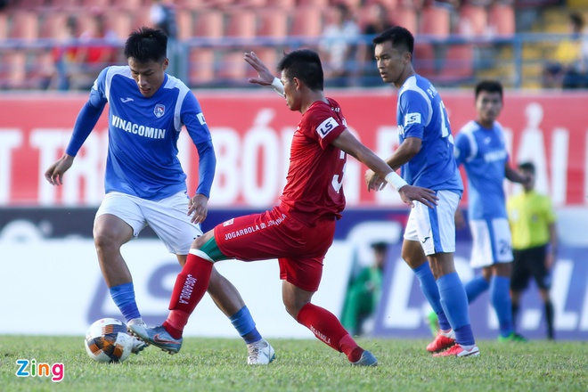 Nhiều CLB V.League cho cầu thủ về quê ăn Tết sớm - Hình 1