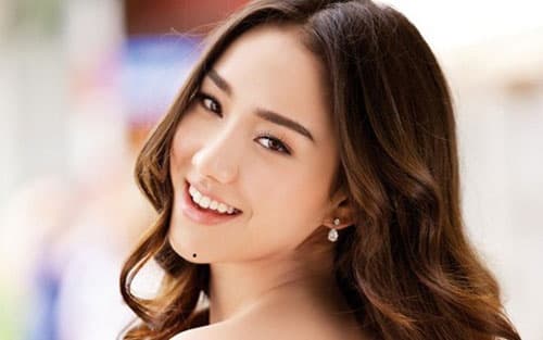 Nốt ruồi son trên người phụ nữ ở 5 vị trí này thì chồng vượng phu ích tử, cả đời được hưởng vinh hoa phú quý - Hình 4