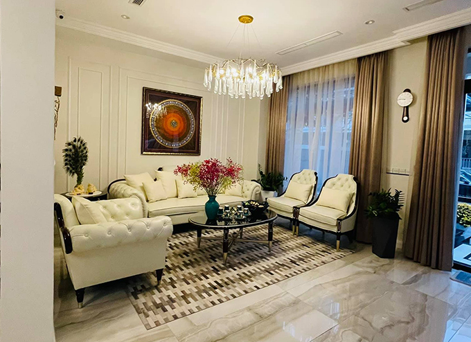 Vân Hugo trang hoàng biệt thự đón Tết - Hình 5