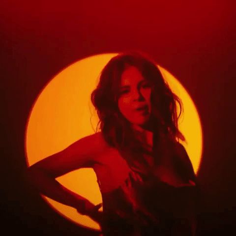 Xỉu tại chỗ vì teaser mới của Selena Gomez: Phô trọn body nức nở, vòng 1 nảy tưng ngộp thở chỉ trong 24 giây - Hình 1