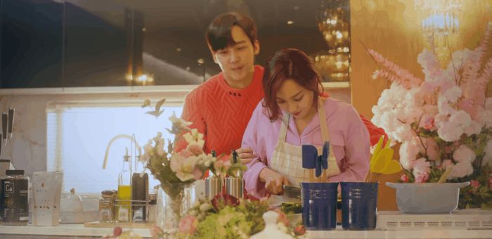 Ác nữ Seo Jin hết dọa nạt Yoon Hee lại cầm dao giết người ở preview tập 3 Penthouse 2 - Hình 3