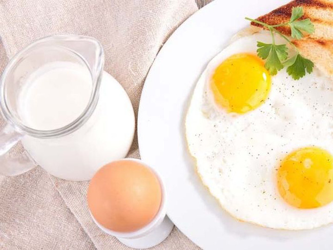 4 sai lầm khi cho trẻ ăn trứng ảnh hưởng đến sức khỏe của con, nhiều cha mẹ không biết vẫn áp dụng - Hình 1