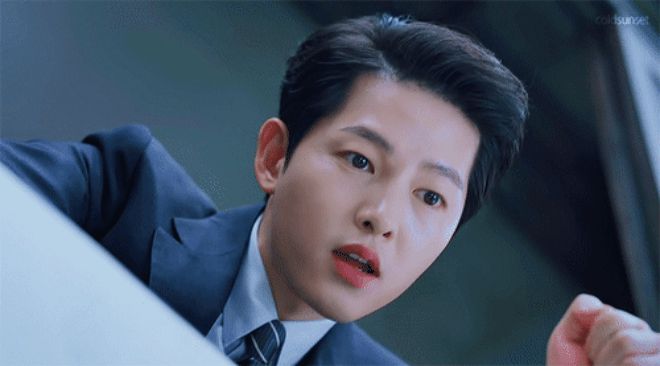 Giải mã sức hút Vincenzo: Song Joong Ki đẹp rụng rời, bối cảnh sang xịn mịn xem mà mê - Hình 11