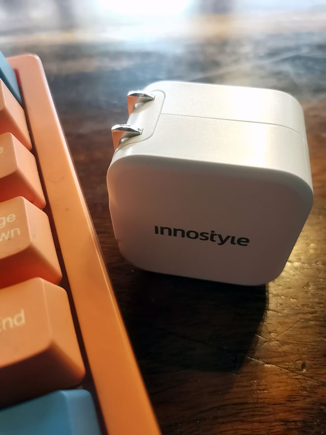 Innostyle MiniGo Pro III - Nạp pin nhanh cho điện thoại game - Hình 3
