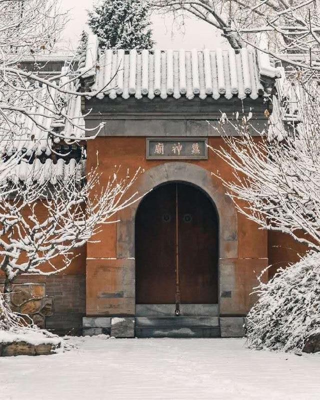 Khung cảnh tuyết rơi đẹp như tranh vẽ tại “cung điện mùa hè” Di Hòa Viên -  Du lịch - Việt Giải Trí