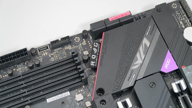 Đập hộp cặp đôi ASUS Z590 TUF và STRIX E-Gaming: Bo mạch chủ đỉnh cao cho anh em lên đời CPU thế hệ 11 - Hình 15