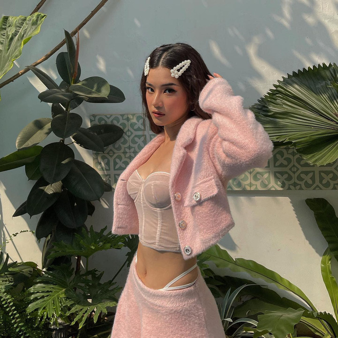 Hoàng Yến Chibi khoe dáng cực sexy, cộng đồng lập tức đòi làm ngay trang phục trong game Liên Quân - Hình 3