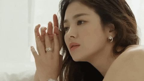 Song Hye Kyo lâu lắm mới khoe vòng 1 e ấp làm lu mờ cả visual cực phẩm, đào lại loạt ảnh bức thở - Hình 4