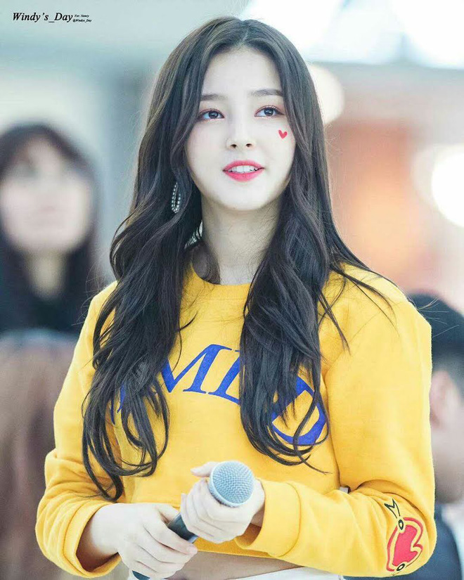 Dàn búp bê sống của Kpop: Jisoo so kè ác liệt với nữ thần lai Nancy, thánh body Gen Z và em út nhà JYP mắt to hiếm có - Hình 14