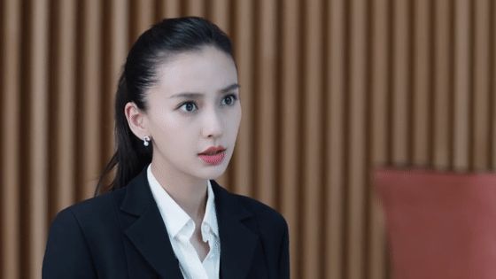 Mỹ nam Cbiz né như né tà 4 nữ thần nhan sắc đình đám: Angela Baby bị réo tên đầu tiên, Tôn Lệ còn bất ngờ hơn - Hình 1