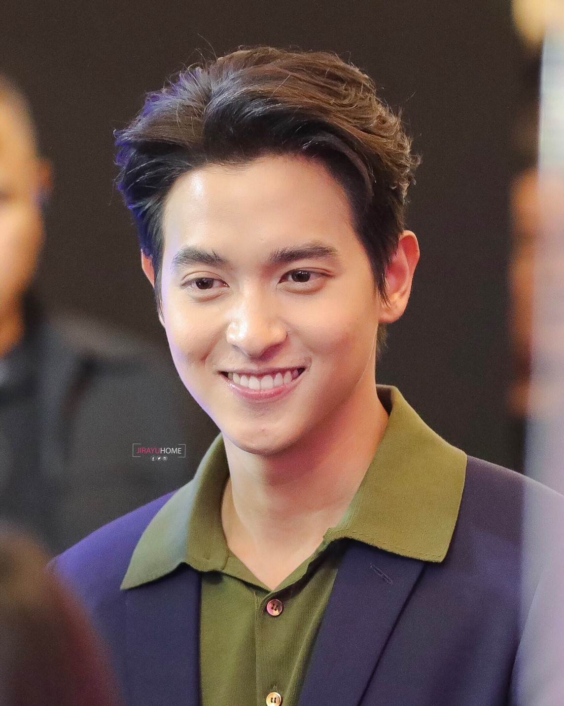 James Jirayu - Hoàng tử nụ cười Thái Lan ra mắt album lấn sân làm ca sĩ - Hình 3