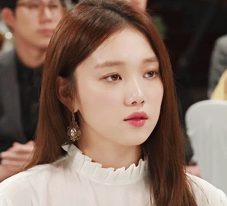 Nhan sắc ngoài đời của mỹ nhân Hàn thủ vai xấu xí: Suzy mặt mộc đẹp choáng váng, Lee Sung Kyung - Han Hyo Joo 1 trời 1 vực - Hình 6