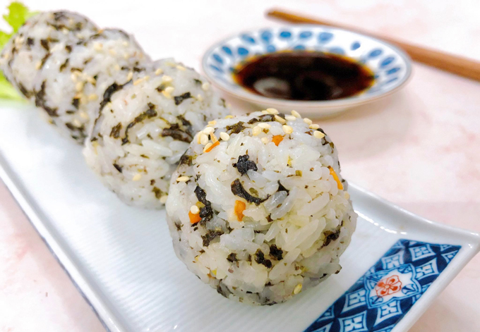 Cơm viên rong biển - Hình 2