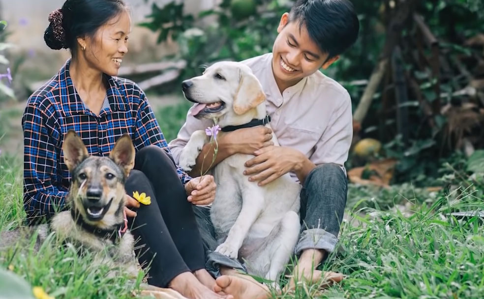 Dân mạng nước ngoài đổ bộ vào kênh Youtube Việt nhưng lạ lùng là không có đến một bình luận trái chiều - Hình 1
