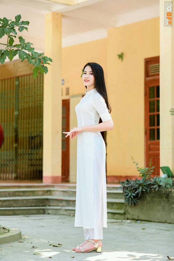 Loạt ảnh mới khui thời học sinh cực dễ thương của Hoa hậu Đỗ Thị Hà - Hình 8