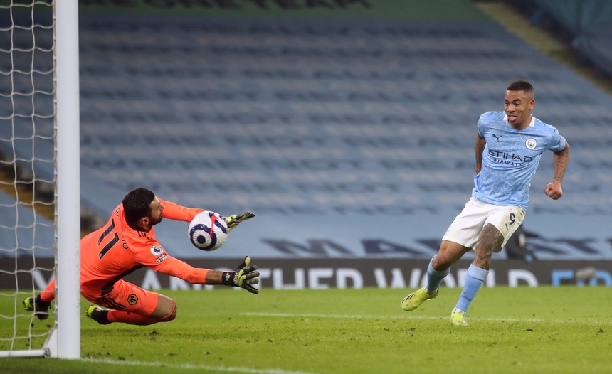 Man City nới rộng cách biệt với MU lên 15 điểm - Hình 10