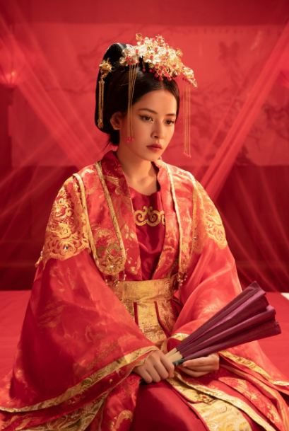 Trấn Thành, Chi Pu, Phí Phương Anh, tấn công Vpop: Đam mê hay cuộc dạo chơi? - Hình 6
