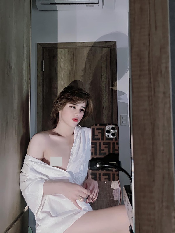 Vừa bù lu bù loa mất tài khoản TikTok và Facebook, Trần Đức Bo thông báo đã trở lại bằng loạt ảnh nhức mắt - Hình 2