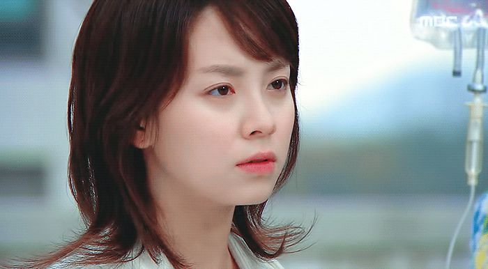 Knet bất ngờ đào lại ảnh mợ ngố Song Ji Hyo từ thời đóng Hoàng Cung, ăn thịt đường tăng hay gì mà trẻ vậy? - Hình 16