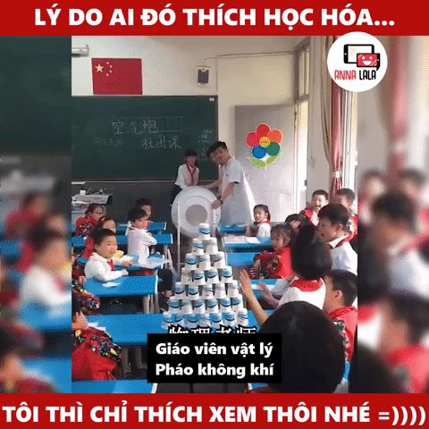 Học trò chê Toán - Lý - Hóa nhàm chán, giáo viên bày luôn trò ảo thuật, nghe đến tên thí nghiệm đã thấy siêu dị - Hình 2