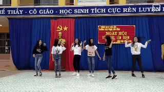 Màn cover hỗn loạn khiến MOMOLAND cũng khóc thét: Khua chân múa tay loạn xạ nhưng center áo vàng gây bất ngờ - Hình 4