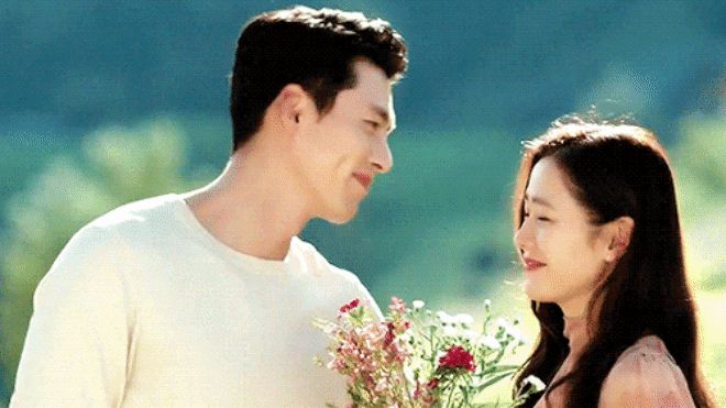 9 cặp đôi đẹp nhức nách ở phim Hàn: Kim Soo Hyun - Seo Ye Ji bao giờ công khai như Son Ye Jin nhỉ? - Hình 8