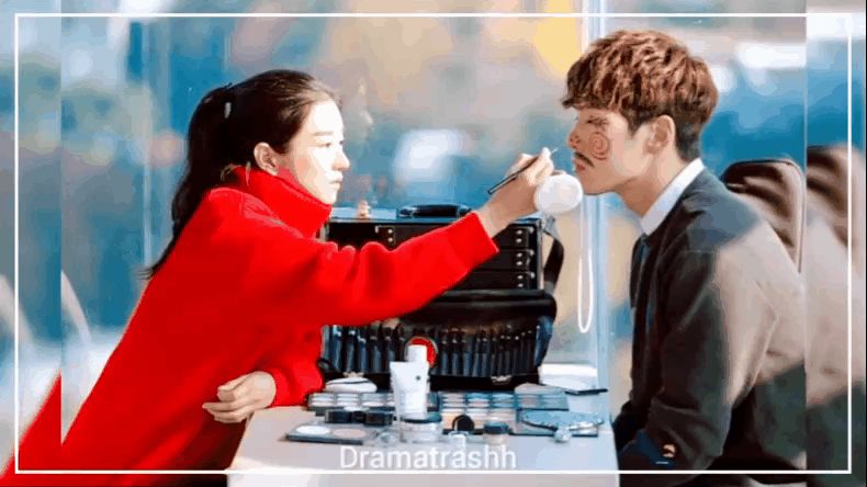 Soi hint Seo Ye Ji và Kim Jung Hyun (Hạ Cánh Nơi Anh) hẹn hò: Nhìn nhau ám muội, hẹn hò đến tặng quà lồ lộ mà không ai hay - Hình 10