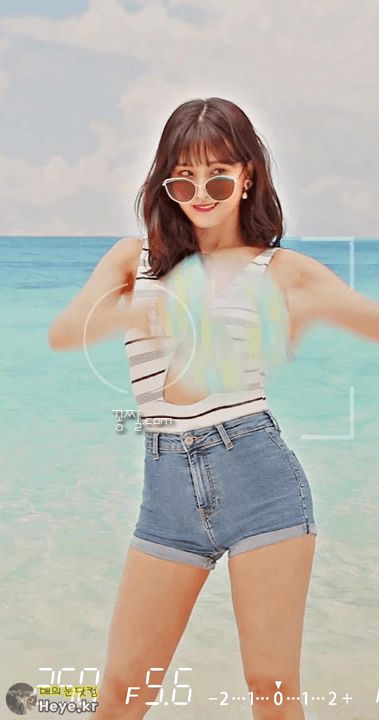 Hóa ra TWICE sở hữu body cực phẩm nhường này: Sana - Jihyo bức tử vòng 1 khủng, Tzuyu và Jungyeon đâu kém BLACKPINK? - Hình 16