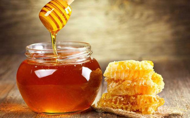 Cách làm đẹp kỳ dị nhưng được áp dụng tới ngày nay của Nữ hoàng Elisabeth - Hình 3