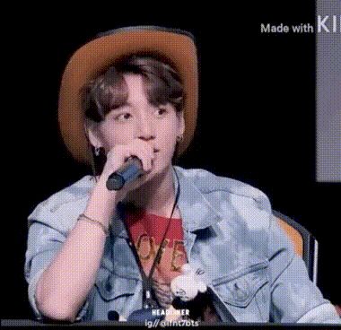 Sự dễ thương của Jungkook BTS bị đàn anh chọc ghẹo - Hình 2