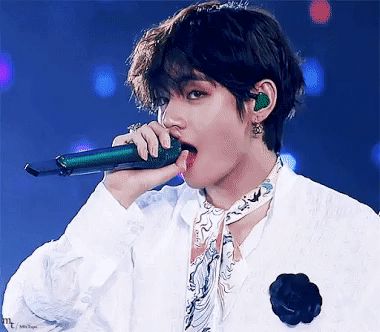 BTS tự khui ảnh hồi đi học trong concert: Ai rồi cũng dậy thì thành công, riêng V và Jungkook đúng là siêu visual ngay từ bé - Hình 31