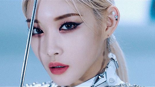 9 idol hiếm hoi được gọi là công chúa băng giá: Chị em Jessica và Irene làm nên khái niệm, nhưng bất ngờ nhất là Jennie - Hình 14