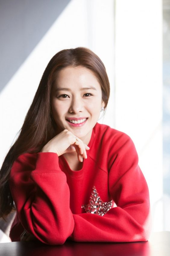 Kim Hyun Joo - Mỹ nữ giày thủy tinh và mối tình thanh xuân với So Ji Sub - Hình 3
