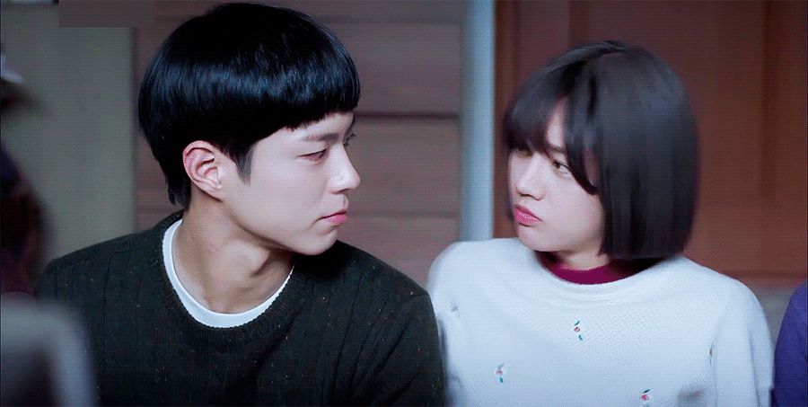 Đau đầu chọn couple có chemistry đỉnh nhất Kpop: Hyeri - Park Bo Gum có plot twist gây sốc, IU mê luôn tài tử kém 4 tuổi? - Hình 12