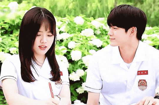 Đau đầu chọn couple có chemistry đỉnh nhất Kpop: Hyeri - Park Bo Gum có plot twist gây sốc, IU mê luôn tài tử kém 4 tuổi? - Hình 18