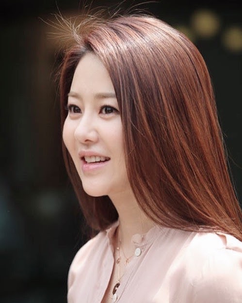 Go Hyun Jung - Hôn nhân địa ngục của nàng Á hậu Hàn Quốc sau cánh cửa nhà tài phiệt Samsung - Hình 2