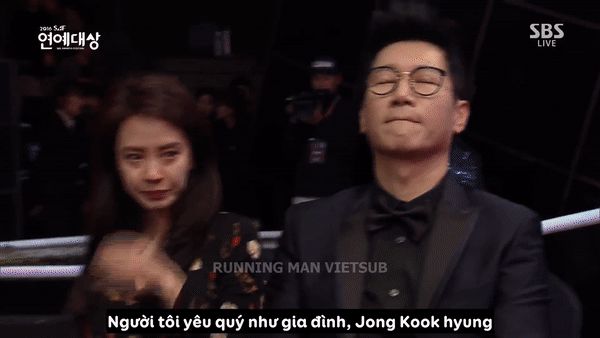 Xúc động xem lại khoảnh khắc Lee Kwang Soo rưng rưng nói lời cảm ơn Running Man - Hình 2