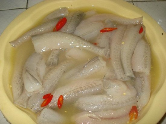 Công thức làm canh chua cá khoai nấu rau cần dành cho mùa hè - Hình 3