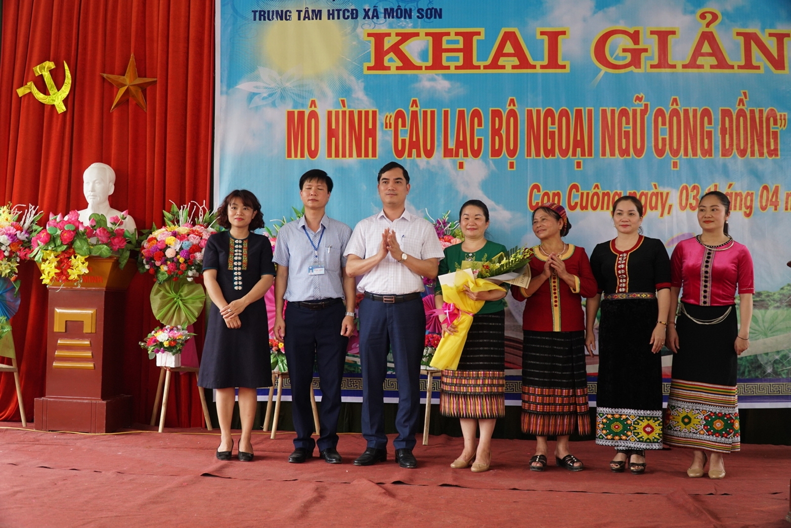 Khai giảng CLB ngoại ngữ cộng đồng miễn phí đầu tiên tại Nghệ An - Hình 4