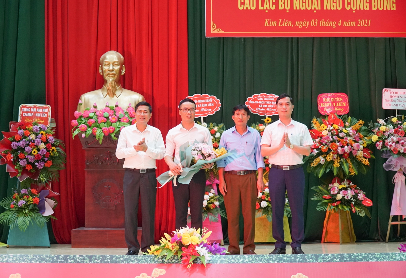 Khai giảng CLB ngoại ngữ cộng đồng miễn phí đầu tiên tại Nghệ An - Hình 1