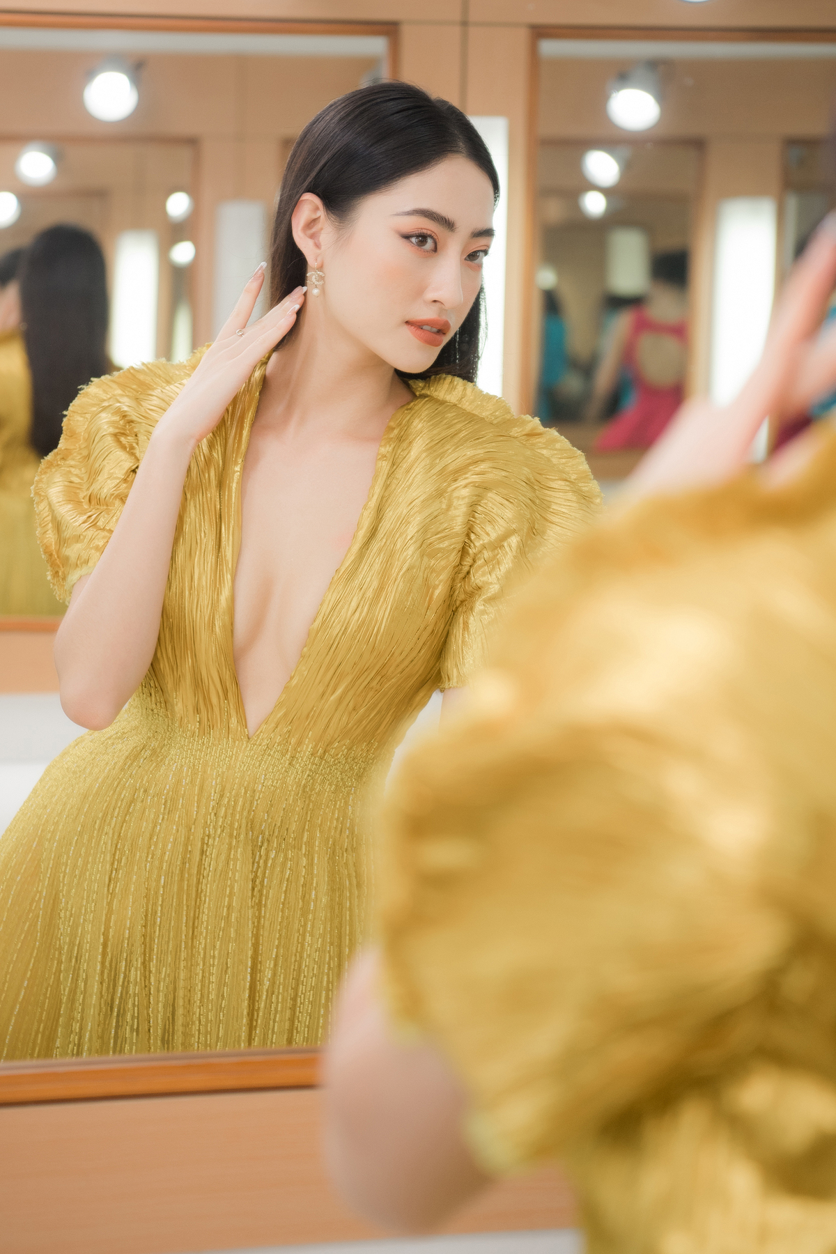 Lương Thùy Linh, Đỗ Thị Hà lần đầu đọ sắc - Hình 3