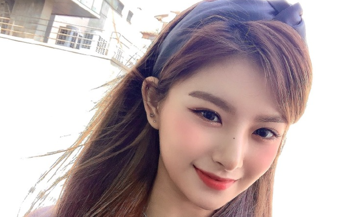 Mỹ nhân Kpop gốc Hoa bị chỉ trích vì ủng hộ bông vải Tân Cương - Hình 1